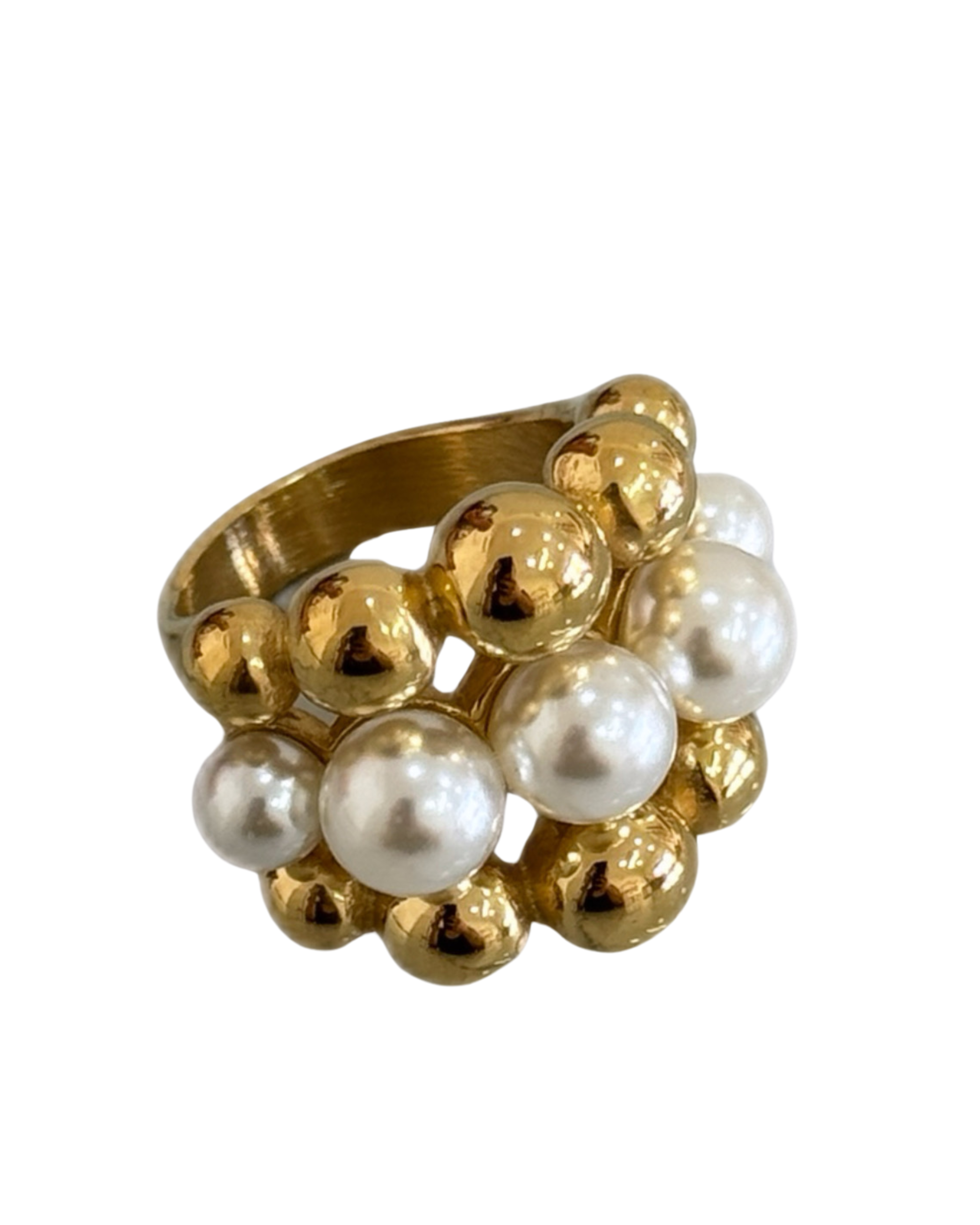 Pearls ring